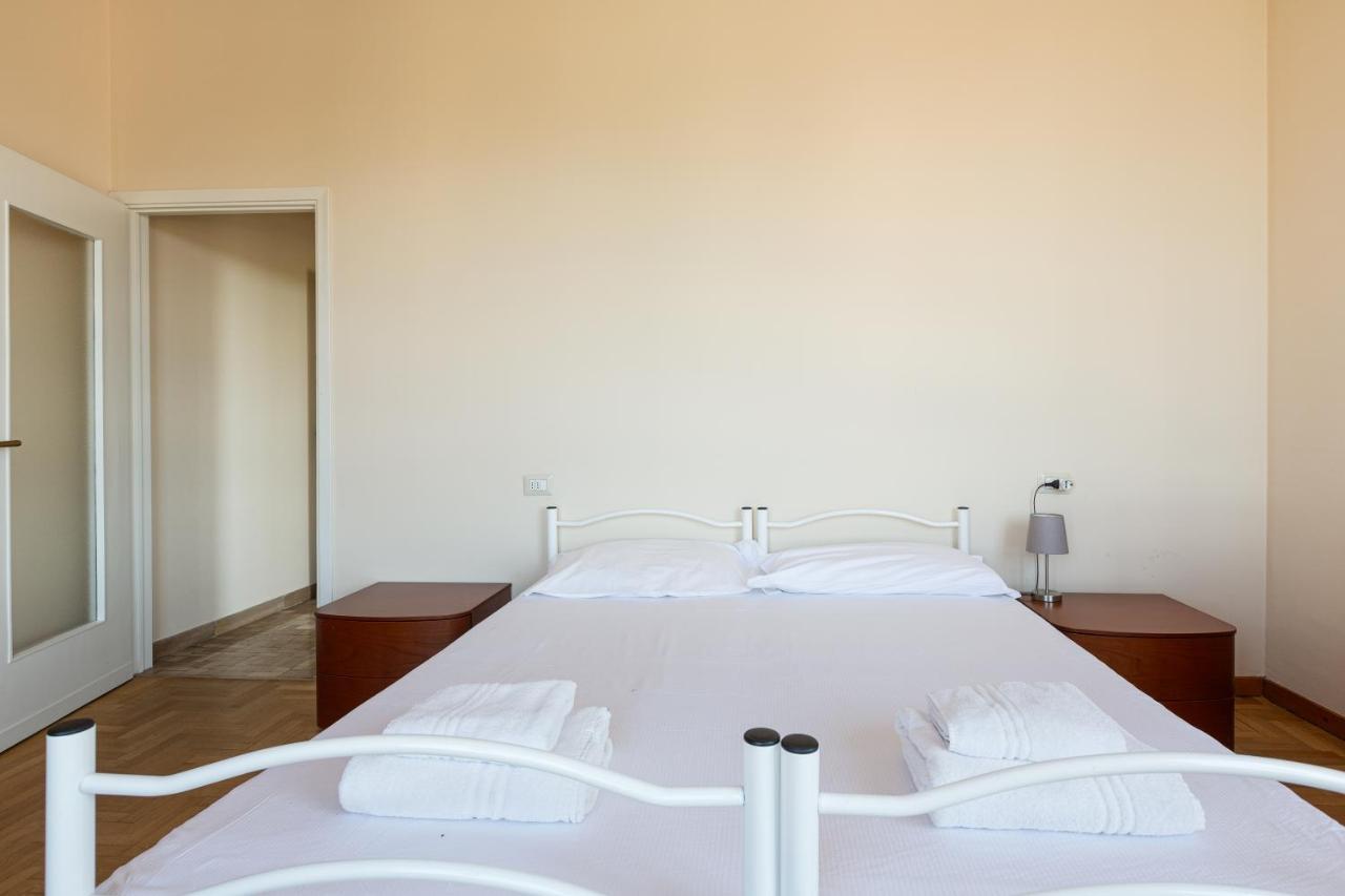 Milano - Roomy Apartment 300 M From M3 Affori Fn! المظهر الخارجي الصورة