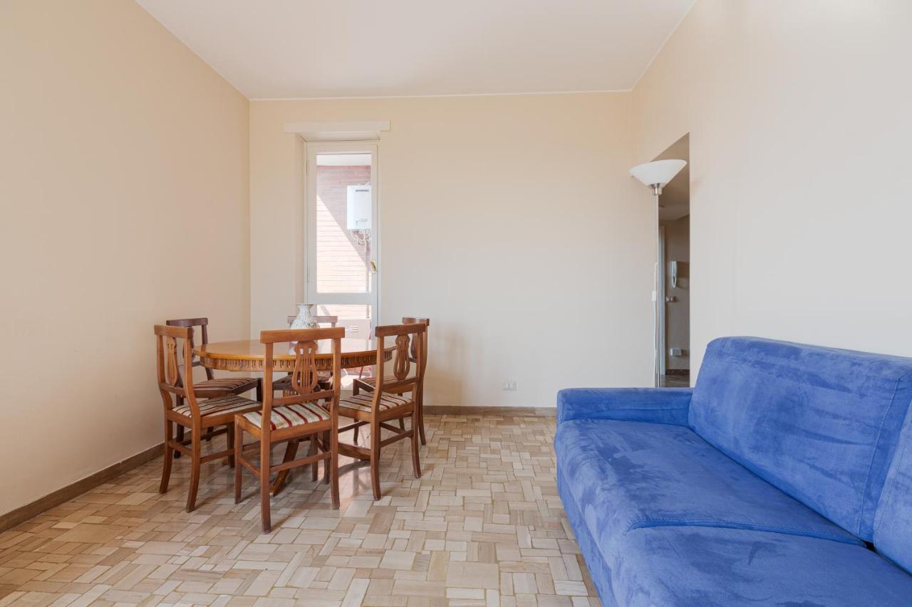 Milano - Roomy Apartment 300 M From M3 Affori Fn! المظهر الخارجي الصورة