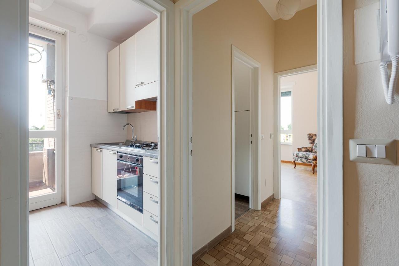 Milano - Roomy Apartment 300 M From M3 Affori Fn! المظهر الخارجي الصورة