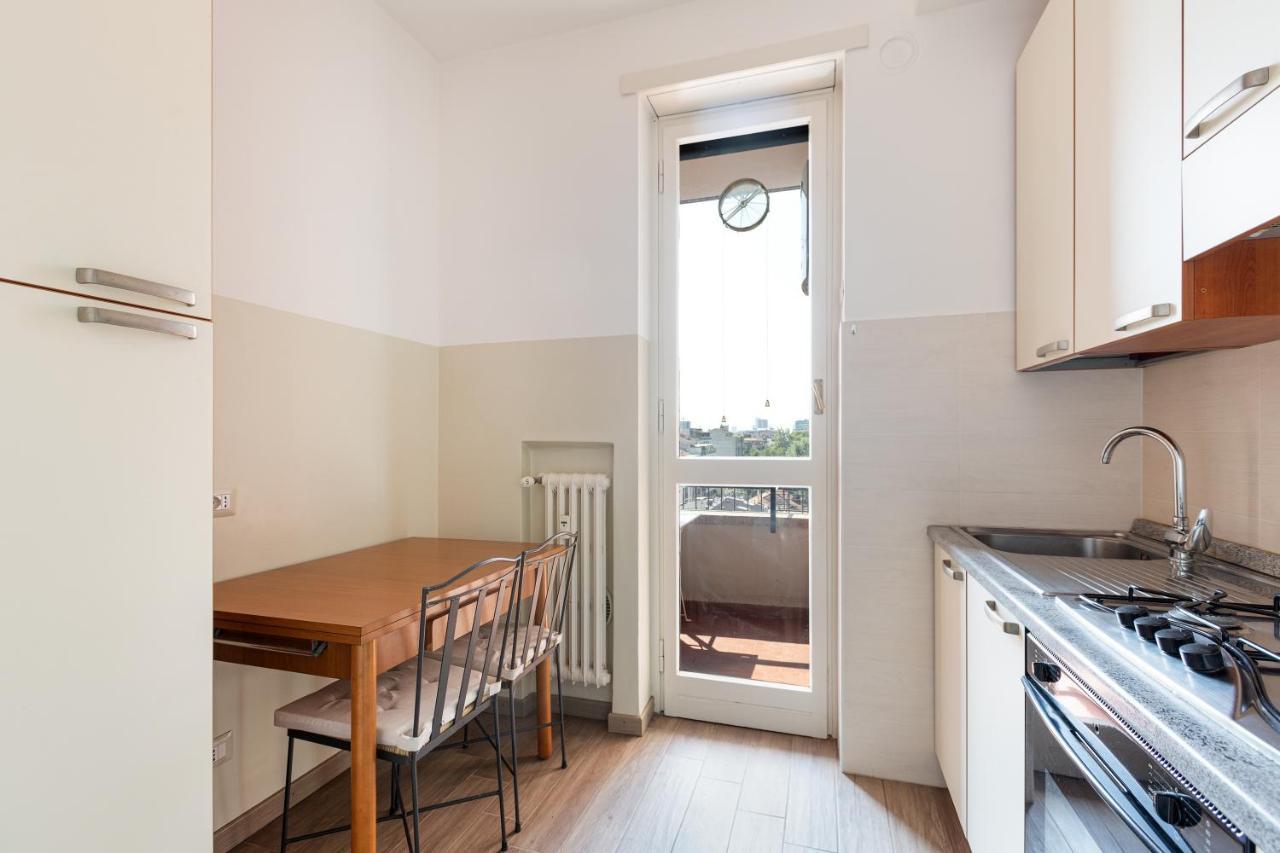 Milano - Roomy Apartment 300 M From M3 Affori Fn! المظهر الخارجي الصورة